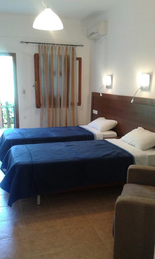 Appartement Megalos Mourtias à Alónnisos Extérieur photo